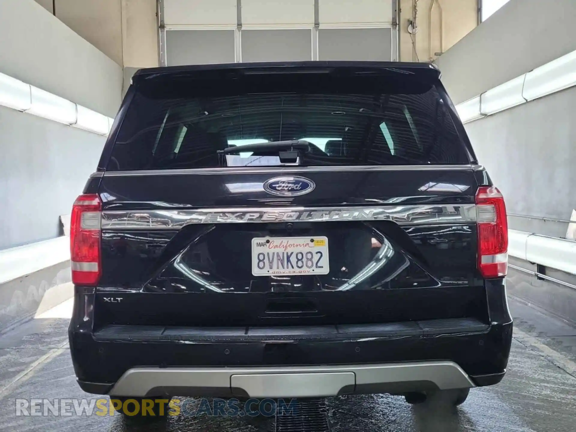 3 Photograph of a damaged car 1FMJU1HTXMEA11153 FORD EXPEDITION 2021