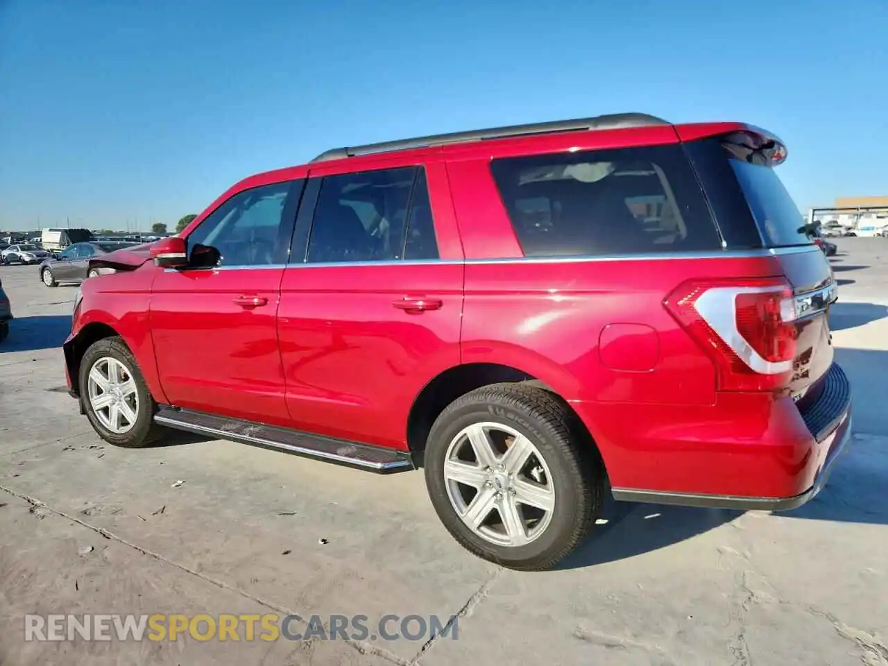 2 Photograph of a damaged car 1FMJU1HTXMEA16353 FORD EXPEDITION 2021