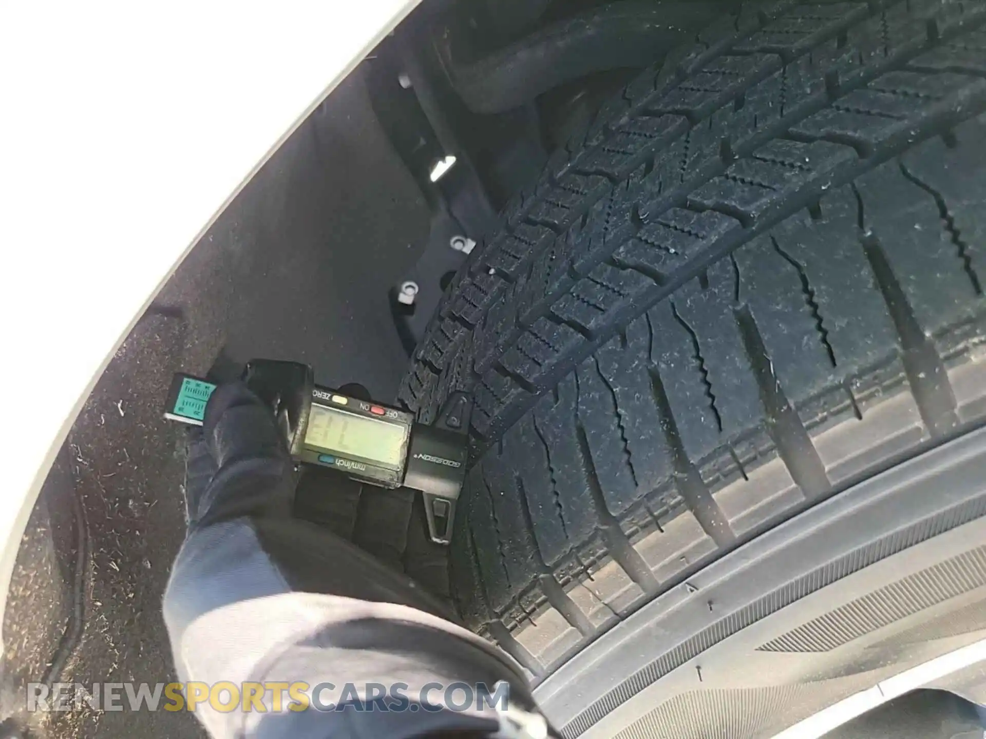 3 Photograph of a damaged car 1FMJU1JT2MEA63404 FORD EXPEDITION 2021