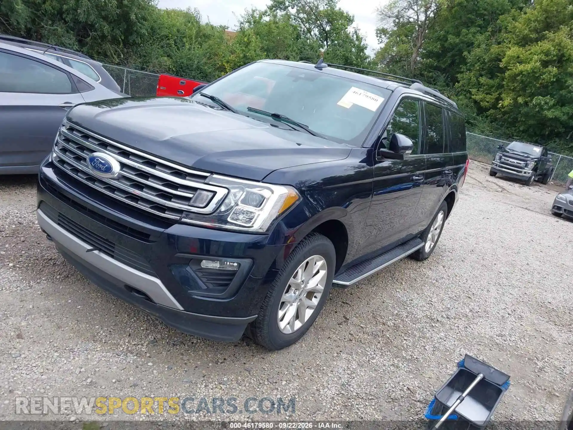 2 Photograph of a damaged car 1FMJU1JT3MEA61841 FORD EXPEDITION 2021