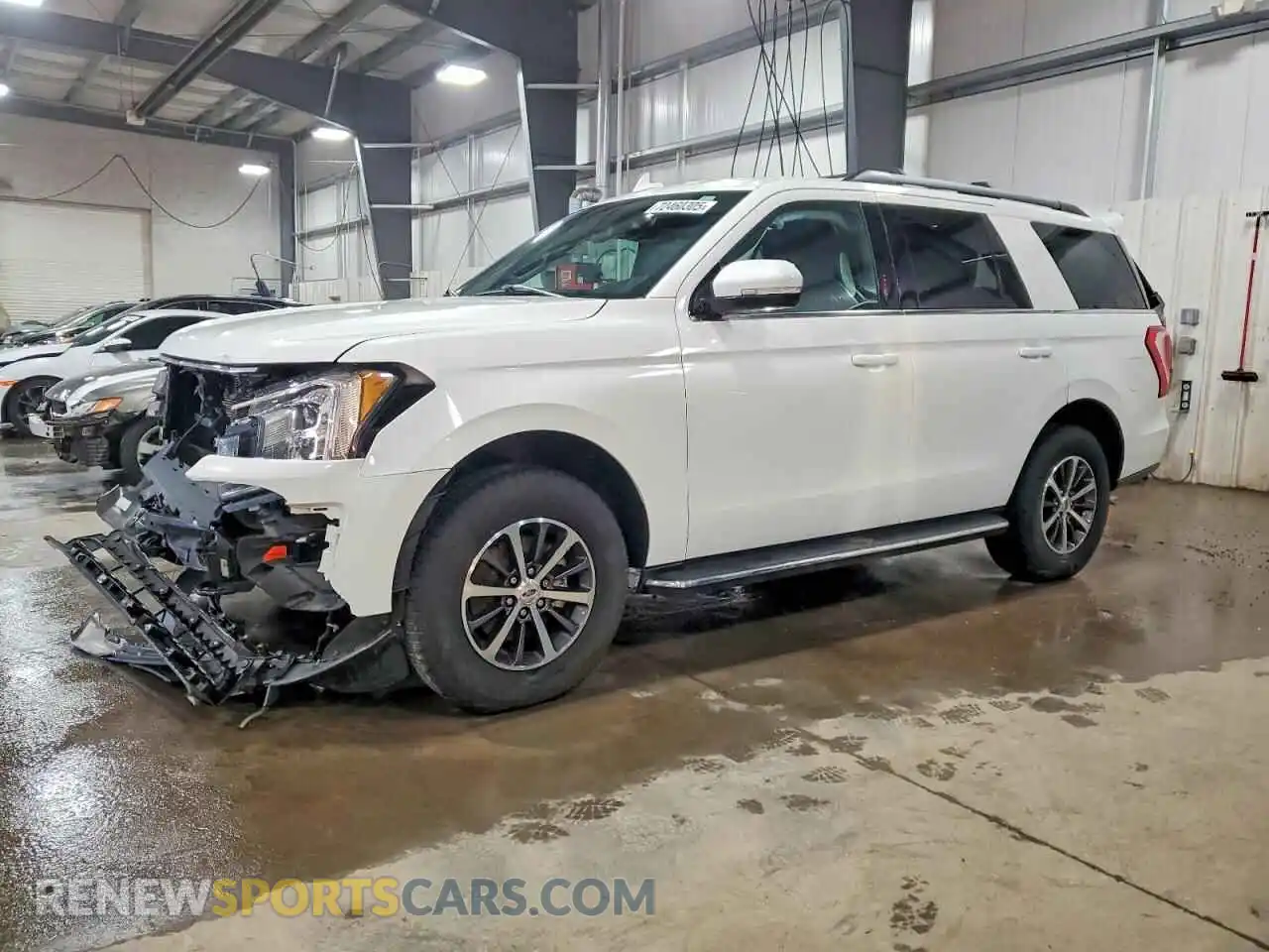 1 Photograph of a damaged car 1FMJU1JT5MEA23205 FORD EXPEDITION 2021