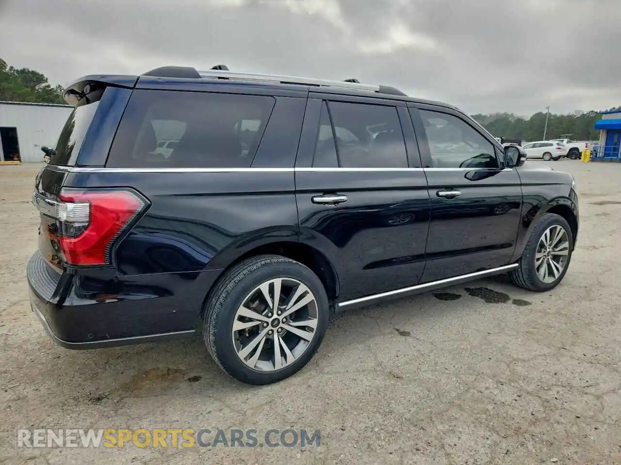 3 Photograph of a damaged car 1FMJU1KT8MEA56097 FORD EXPEDITION 2021