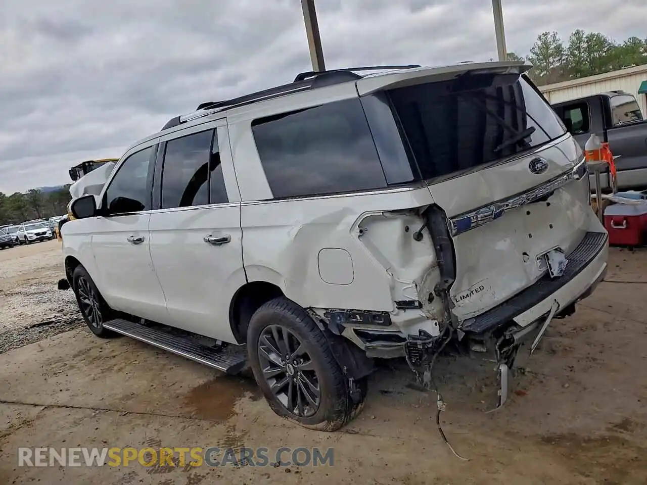 2 Photograph of a damaged car 1FMJU1KT9MEA64838 FORD EXPEDITION 2021
