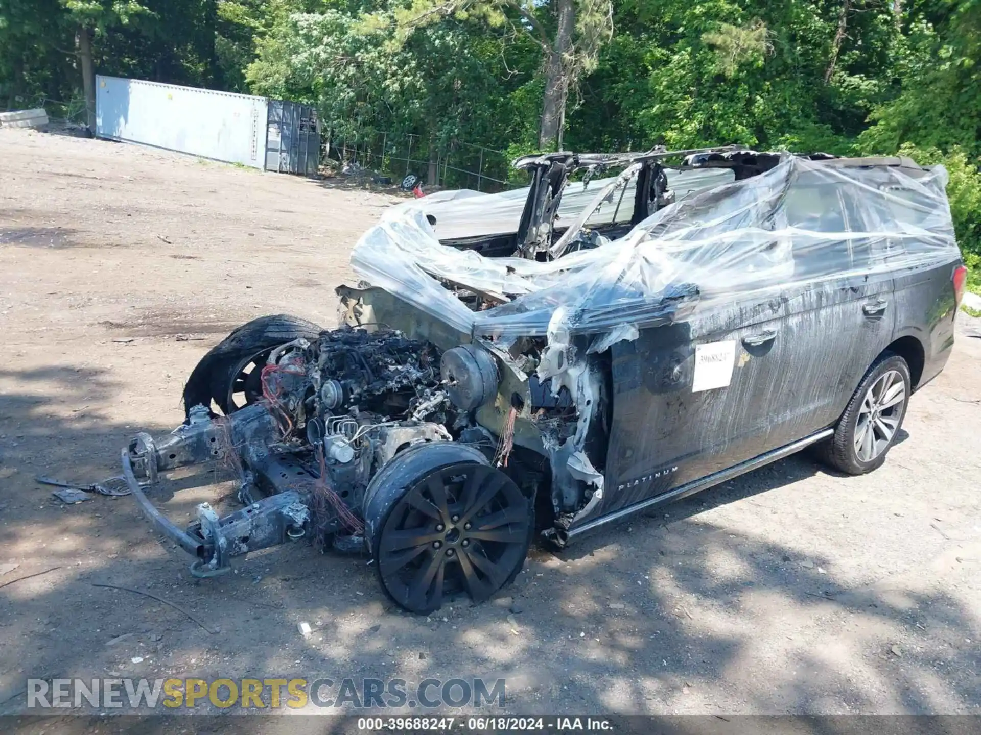 2 Photograph of a damaged car 1FMJU1MT3MEA82930 FORD EXPEDITION 2021