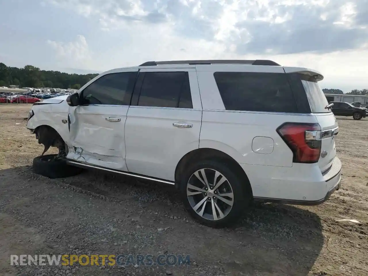 2 fotografías del automóvil dañado 1FMJU1NT8MEA24469 FORD EXPEDITION 2021