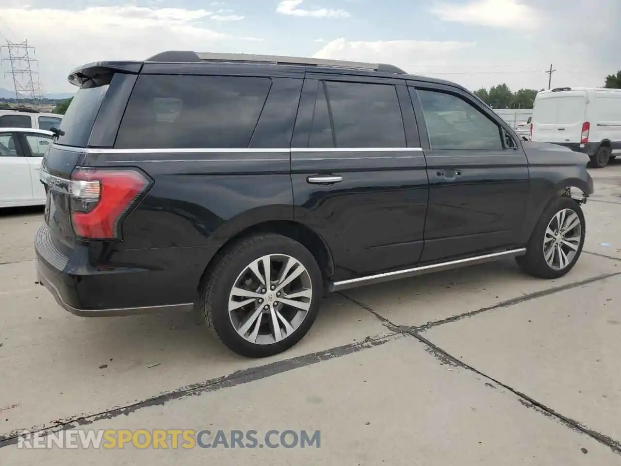 3 Photograph of a damaged car 1FMJU1PT1MEA33656 FORD EXPEDITION 2021