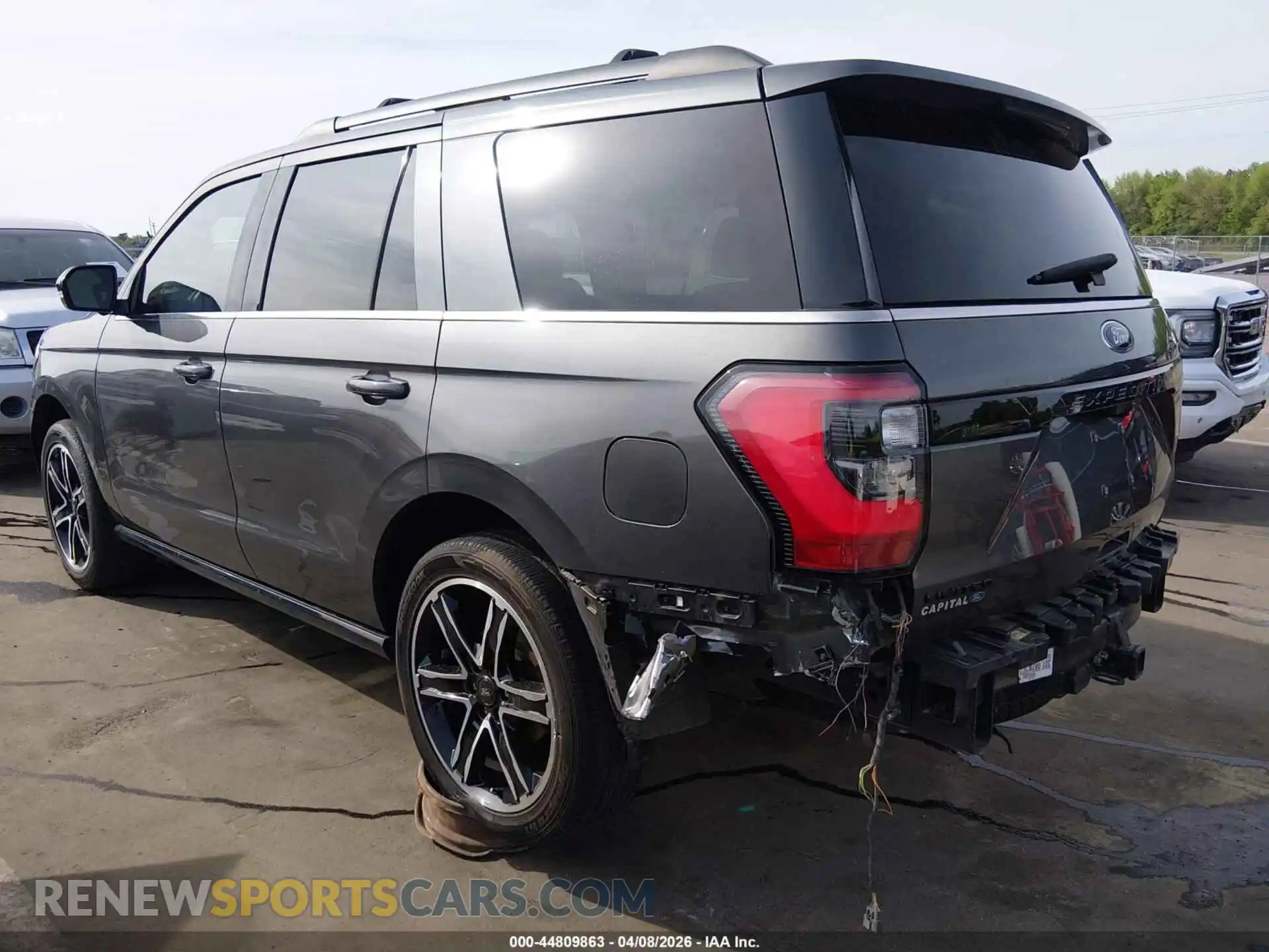 3 Photograph of a damaged car 1FMJU2AT0MEA85584 FORD EXPEDITION 2021