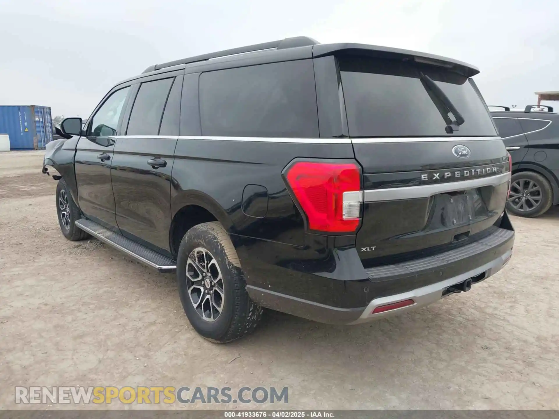 3 Photograph of a damaged car 1FMJK1HTXNEA66466 FORD EXPEDITION 2022