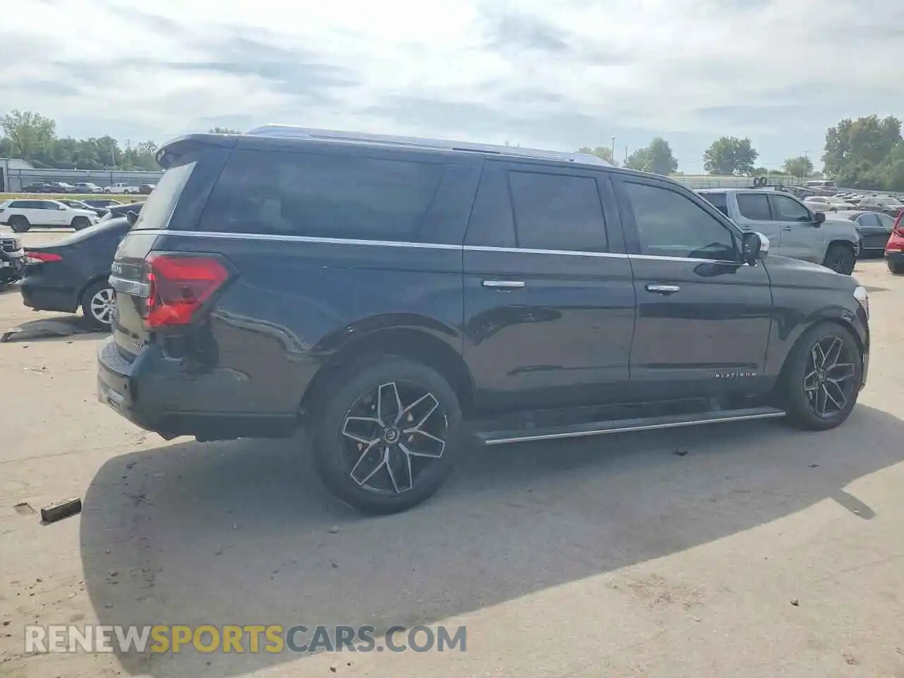 3 Photograph of a damaged car 1FMJK1MT7NEA66897 FORD EXPEDITION 2022