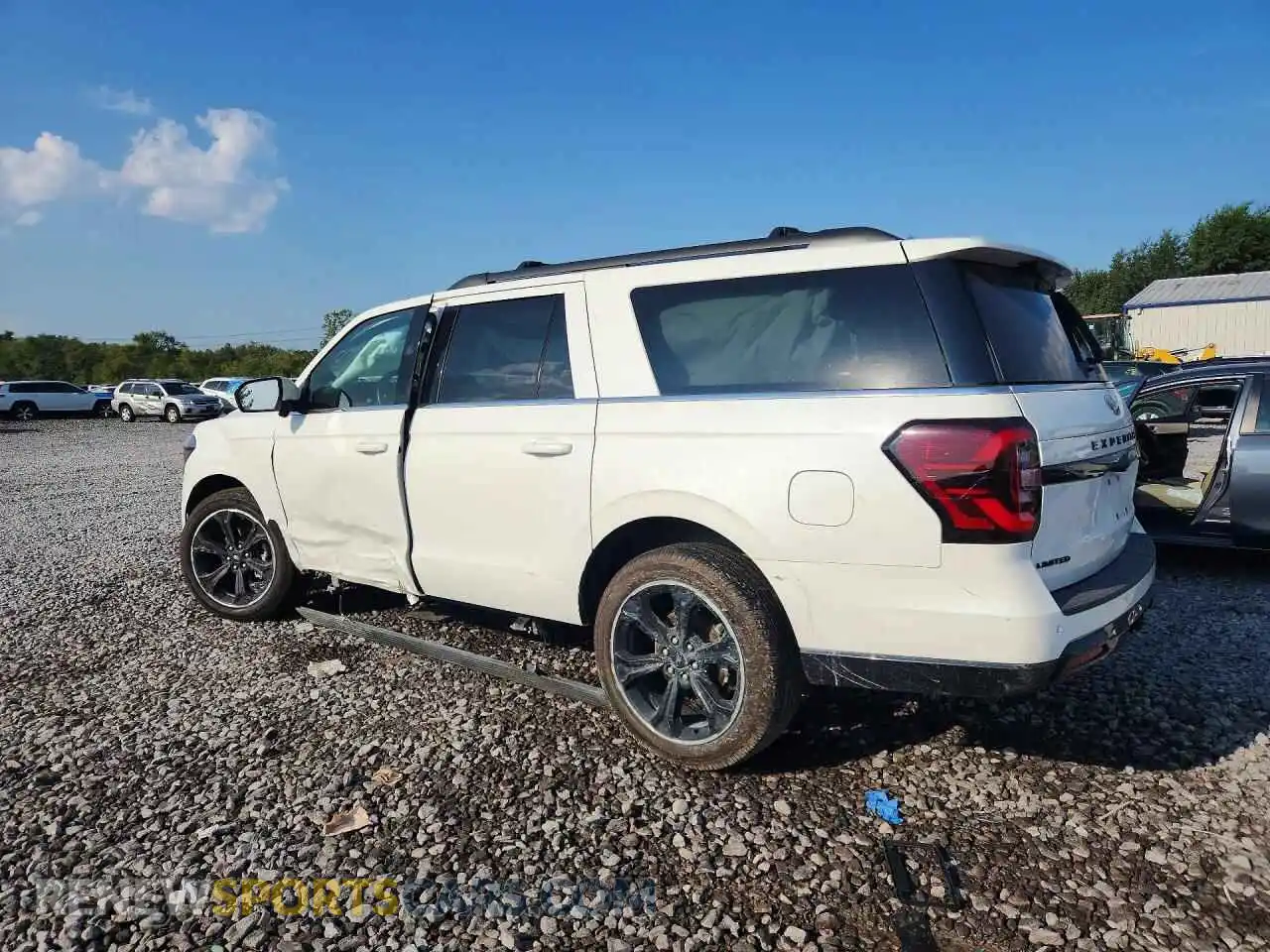 2 Photograph of a damaged car 1FMJK2AT5NEA18356 FORD EXPEDITION 2022