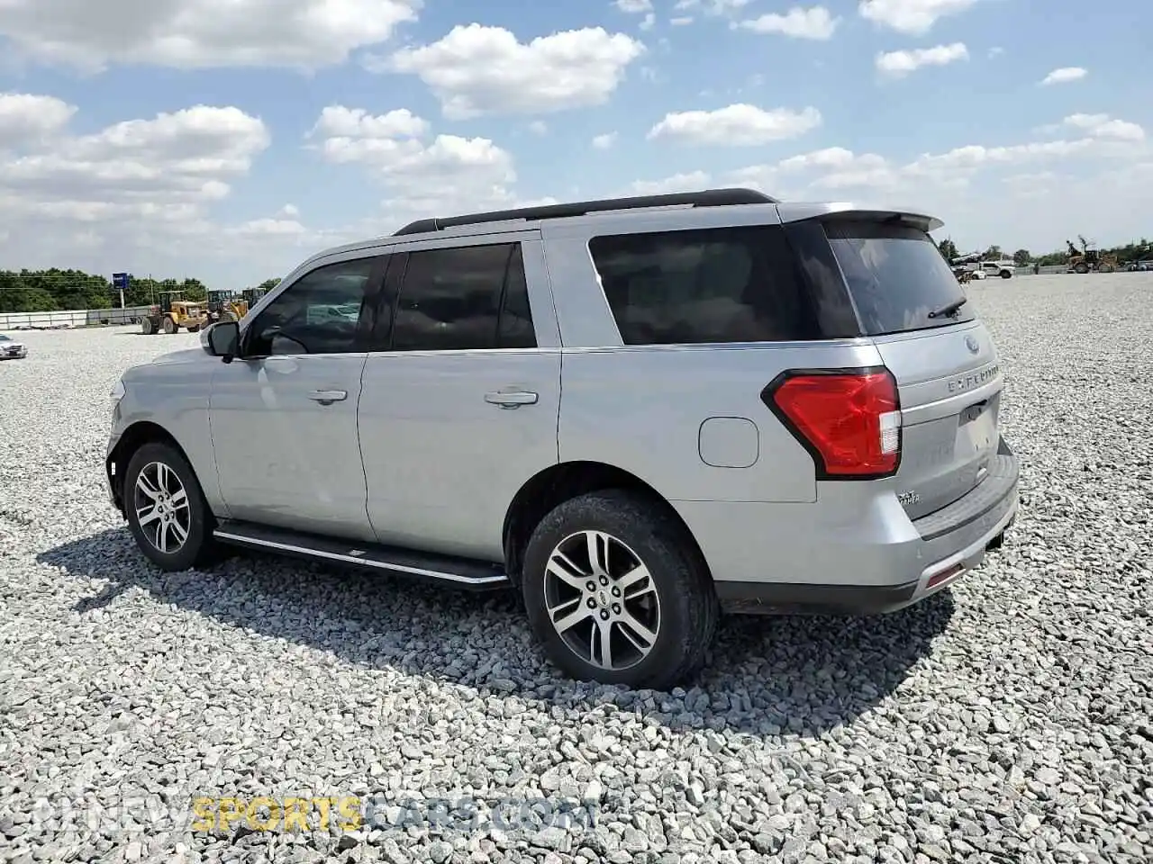 2 Photograph of a damaged car 1FMJU1HT2NEA02481 FORD EXPEDITION 2022