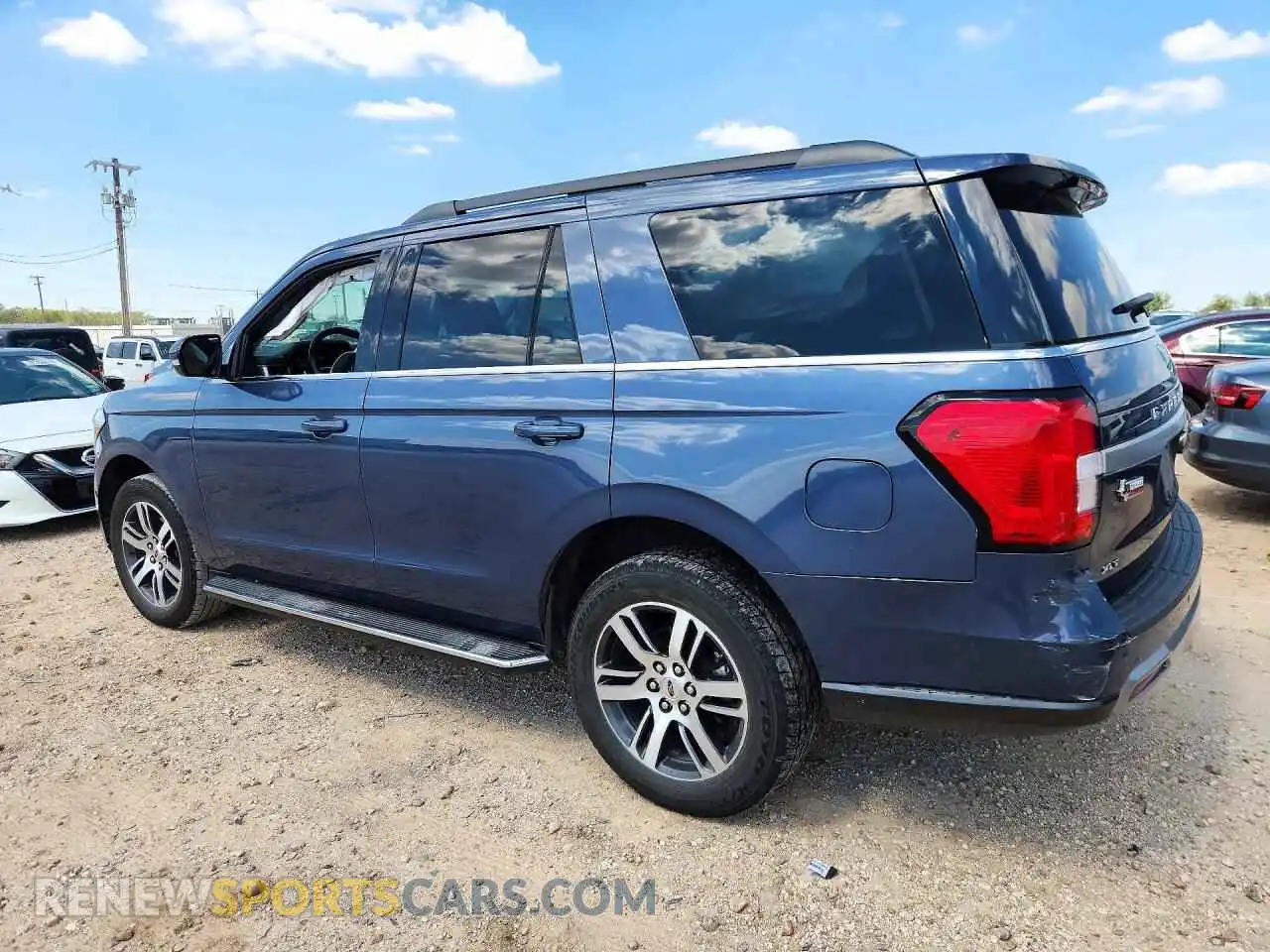2 fotografías del automóvil dañado 1FMJU1HT4NEA49351 FORD EXPEDITION 2022