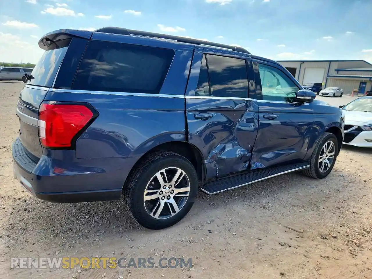 3 fotografías del automóvil dañado 1FMJU1HT4NEA49351 FORD EXPEDITION 2022