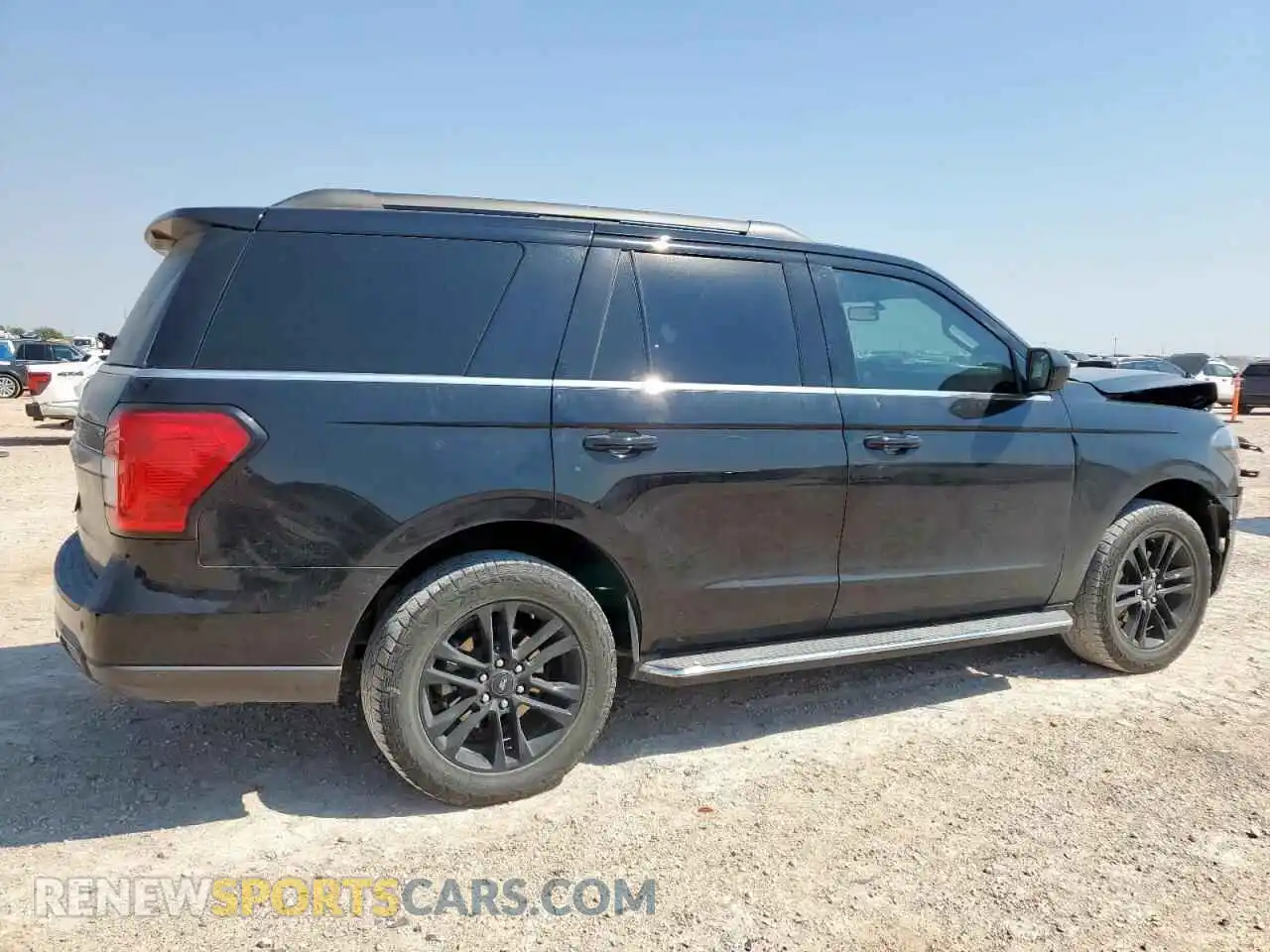 3 Photograph of a damaged car 1FMJU1HT9NEA08326 FORD EXPEDITION 2022