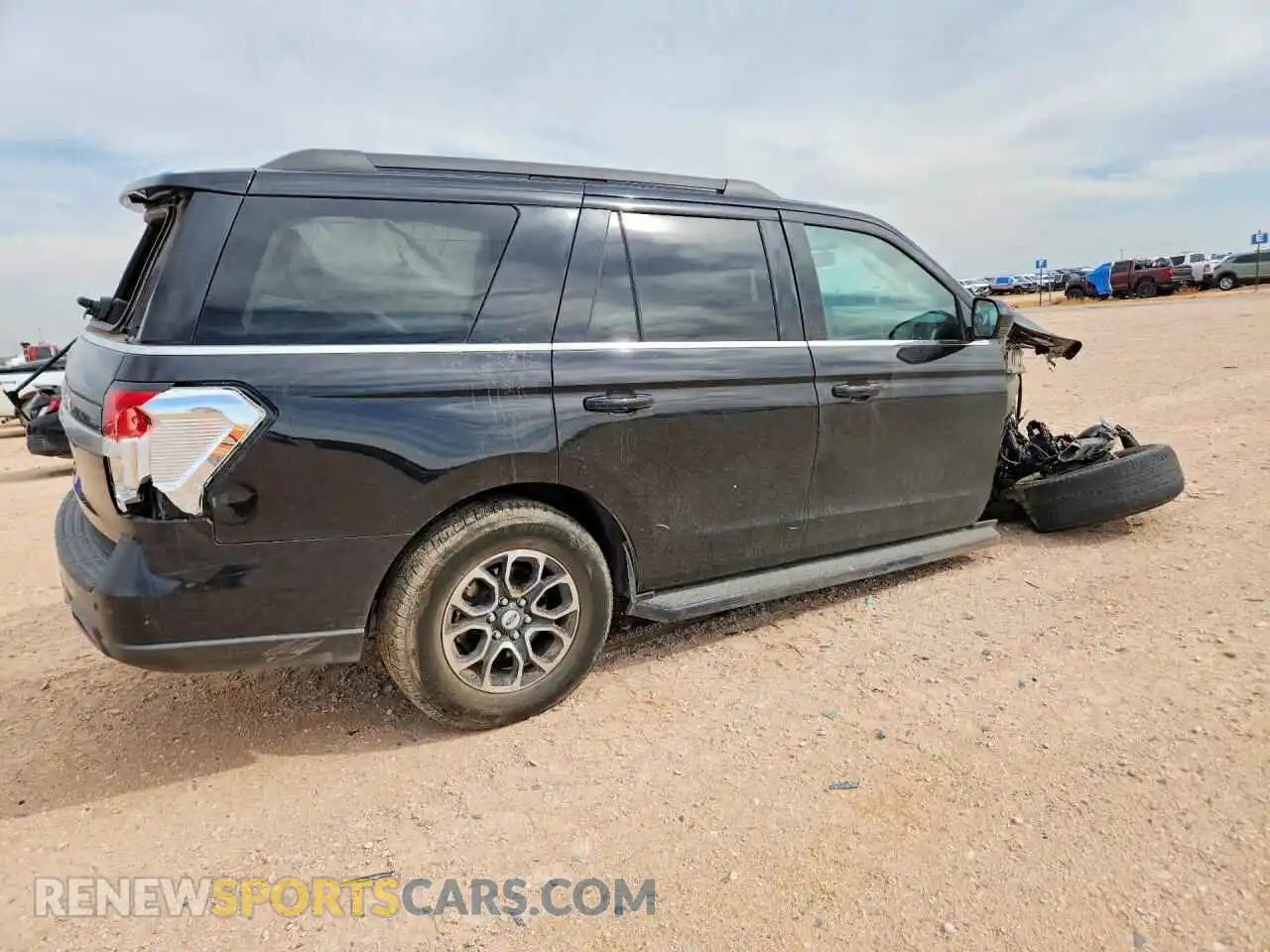 3 Photograph of a damaged car 1FMJU1HTXNEA65490 FORD EXPEDITION 2022