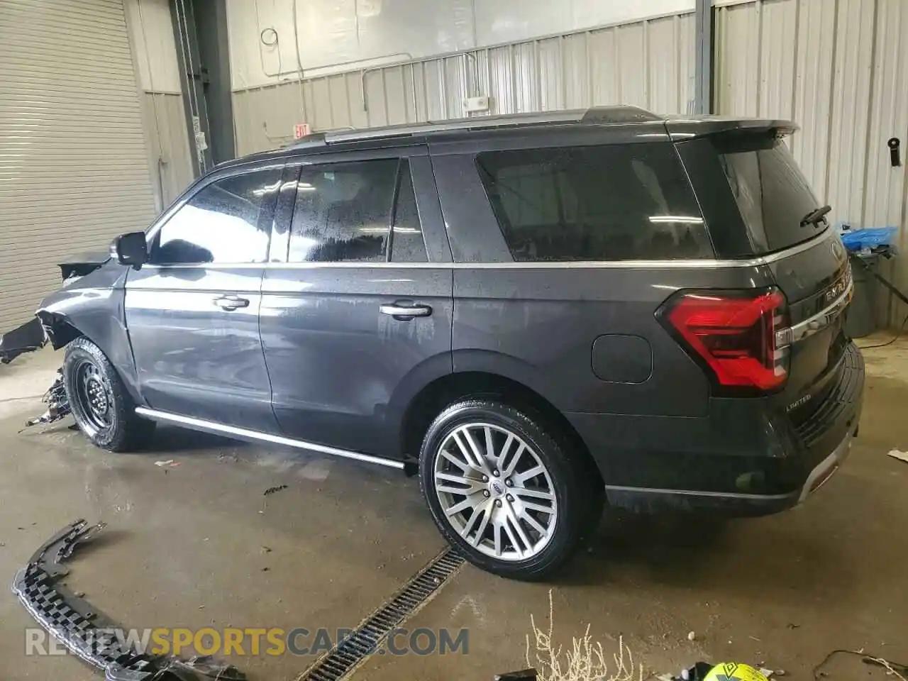 2 Photograph of a damaged car 1FMJU2AT5NEA36558 FORD EXPEDITION 2022