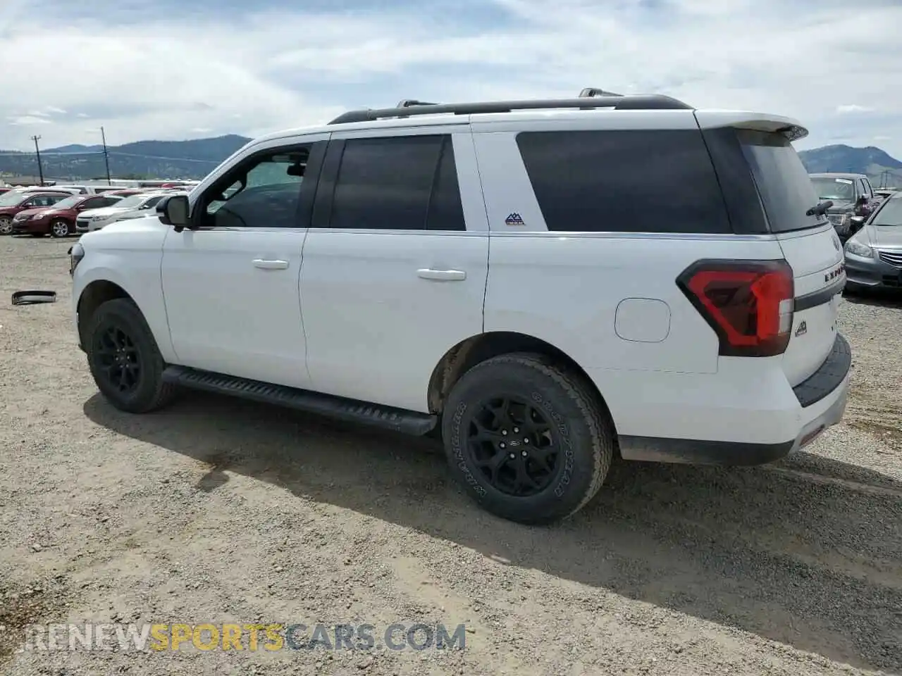 2 Photograph of a damaged car 1FMJU1RG9PEA18634 FORD EXPEDITION 2023