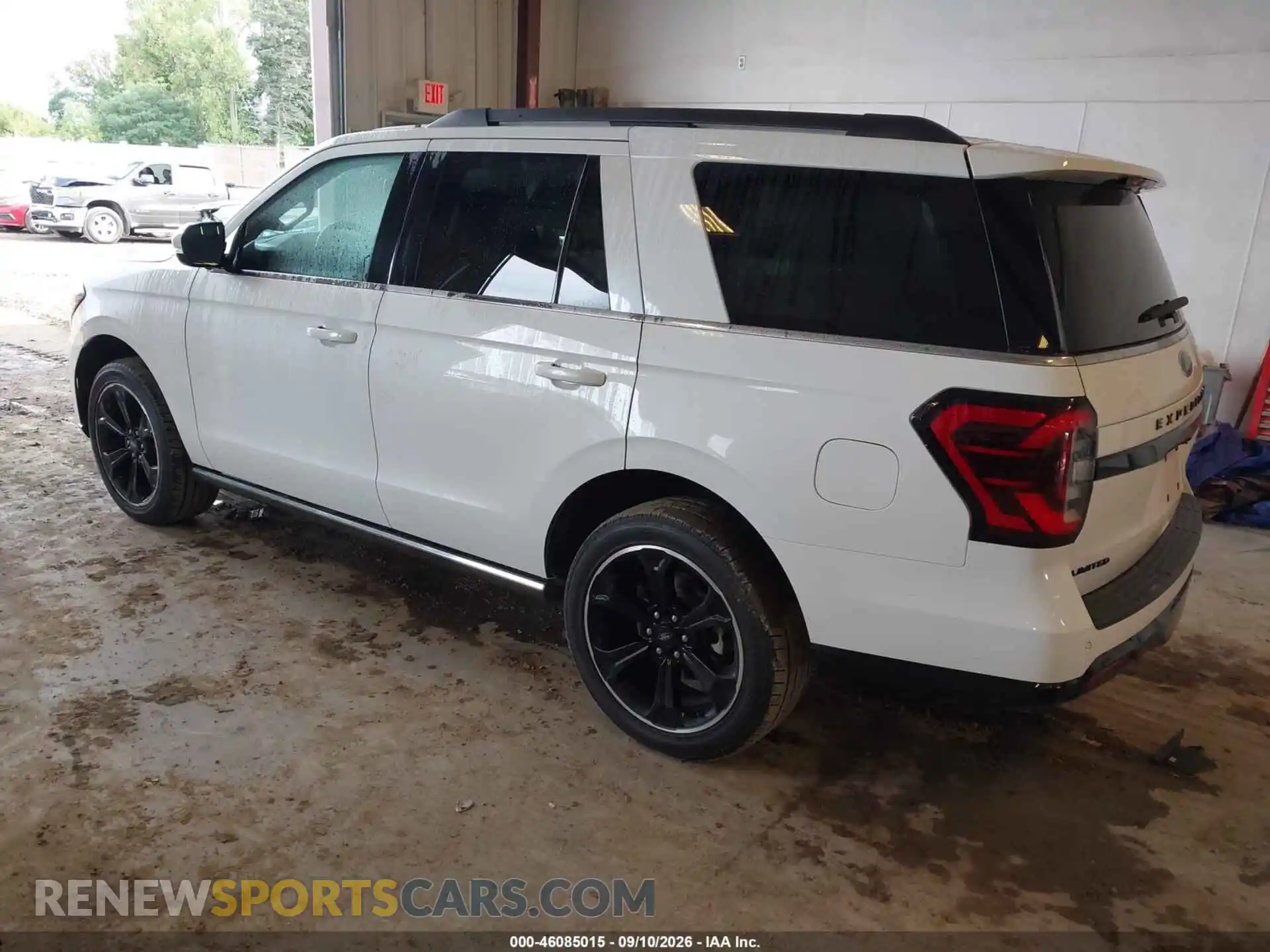 3 Фотография поврежденного автомобиля 1FMJU2A84REA07327 FORD EXPEDITION 2024