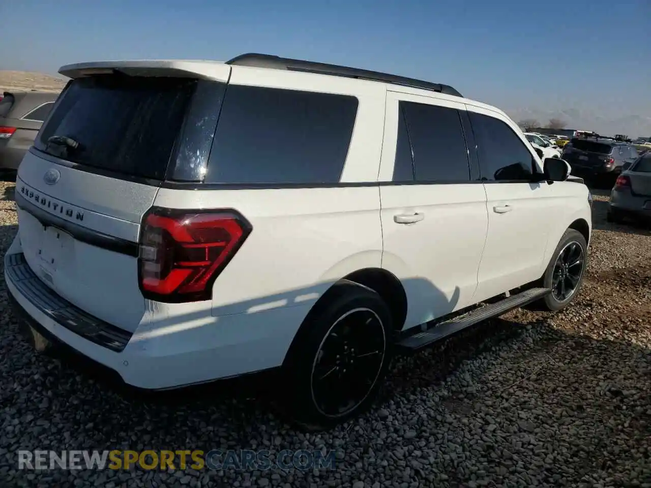 3 Photograph of a damaged car 1FMJU2A89REA30358 FORD EXPEDITION 2024