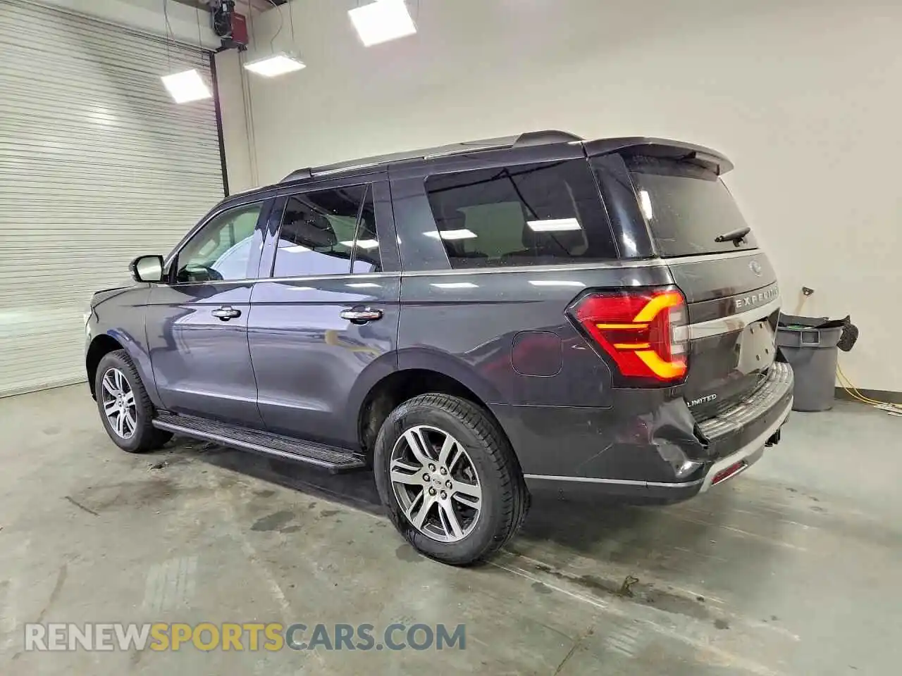 2 Photograph of a damaged car 1FMJU2A89REA45085 FORD EXPEDITION 2024