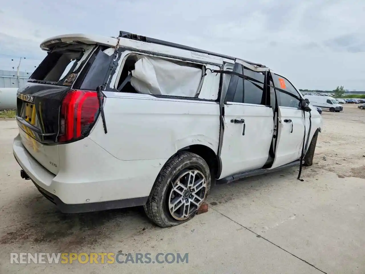 3 Фотография поврежденного автомобиля 1FMJK1H87SEA64455 FORD EXPEDITION 2025