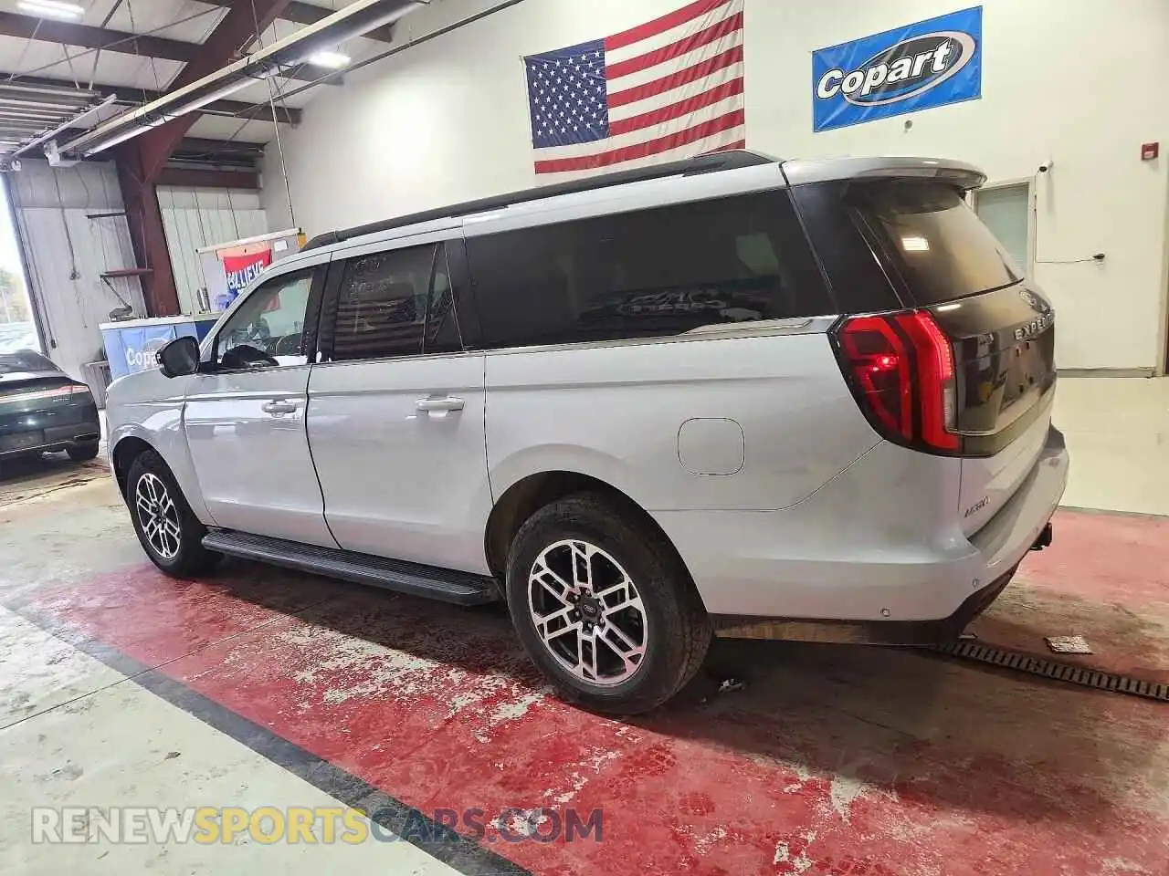 2 fotografías del automóvil dañado 1FMJK1J81SEA08862 FORD EXPEDITION 2025
