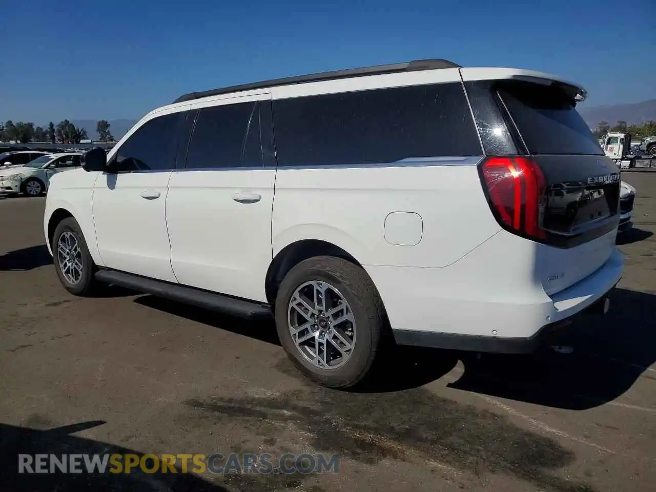 2 Photograph of a damaged car 1FMJK1J85SEA28984 FORD EXPEDITION 2025