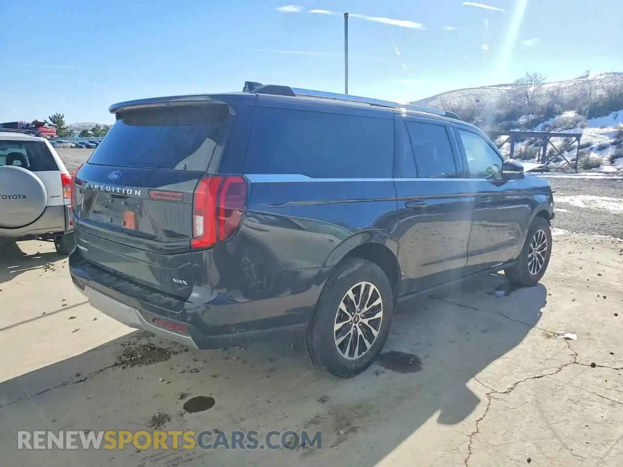 3 Photograph of a damaged car 1FMJK1M82SEA46905 FORD EXPEDITION 2025