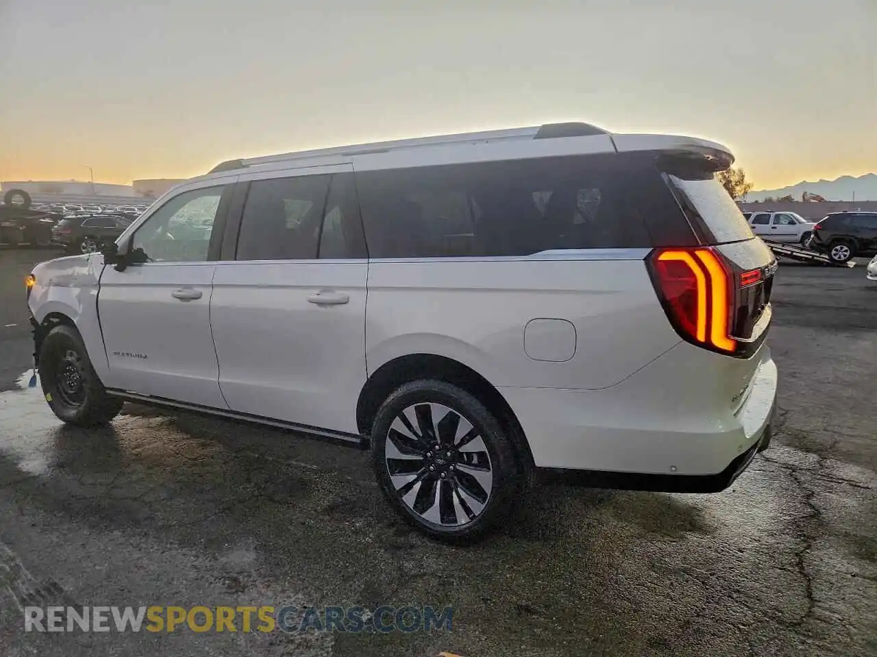 2 Photograph of a damaged car 1FMJK1M83SEA09958 FORD EXPEDITION 2025