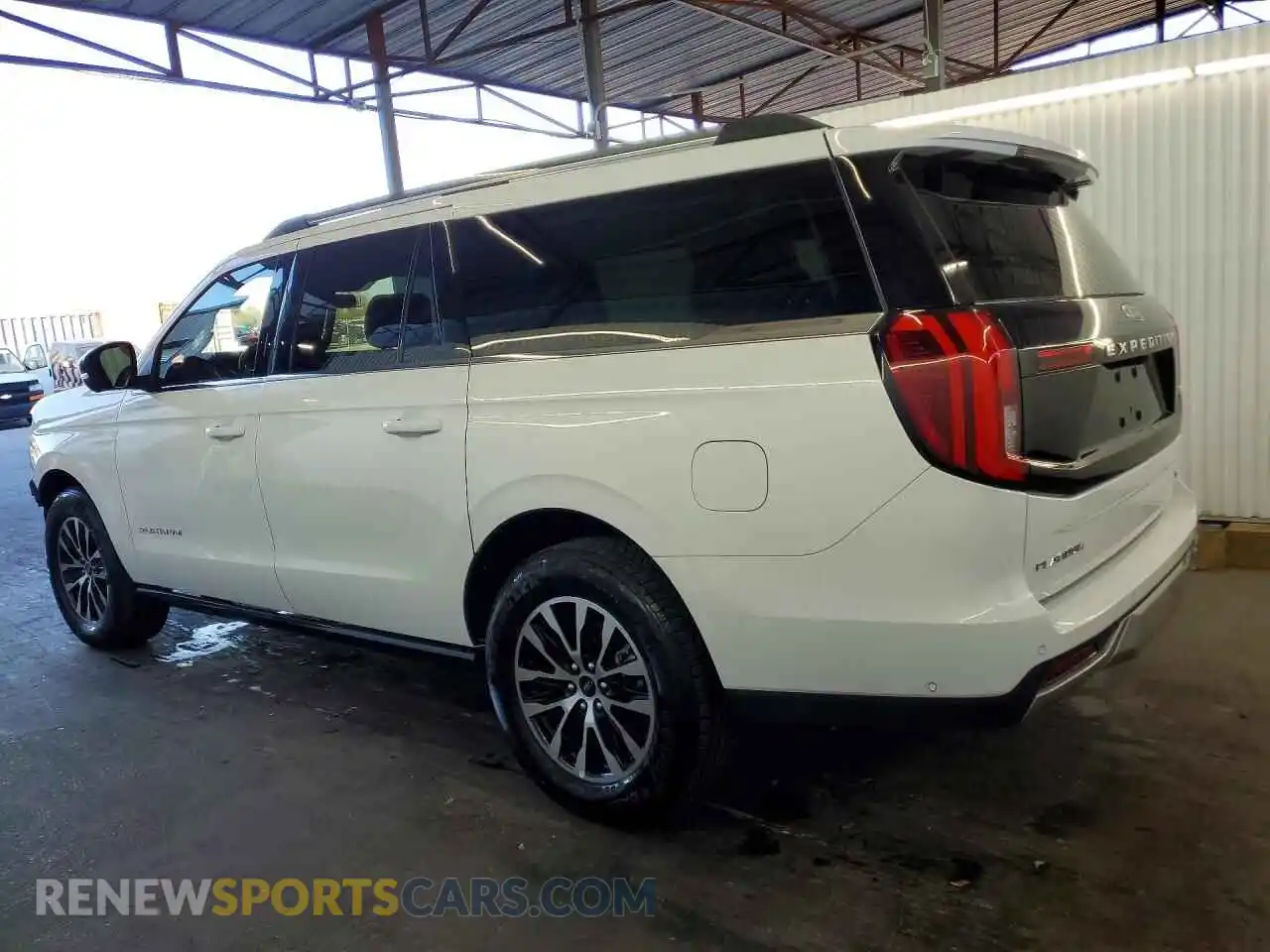 2 Photograph of a damaged car 1FMJK1M8XSEA24070 FORD EXPEDITION 2025