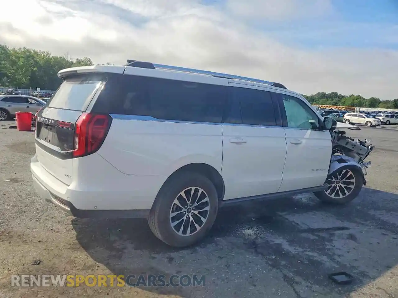 3 Photograph of a damaged car 1FMJK1M8XSEA45405 FORD EXPEDITION 2025
