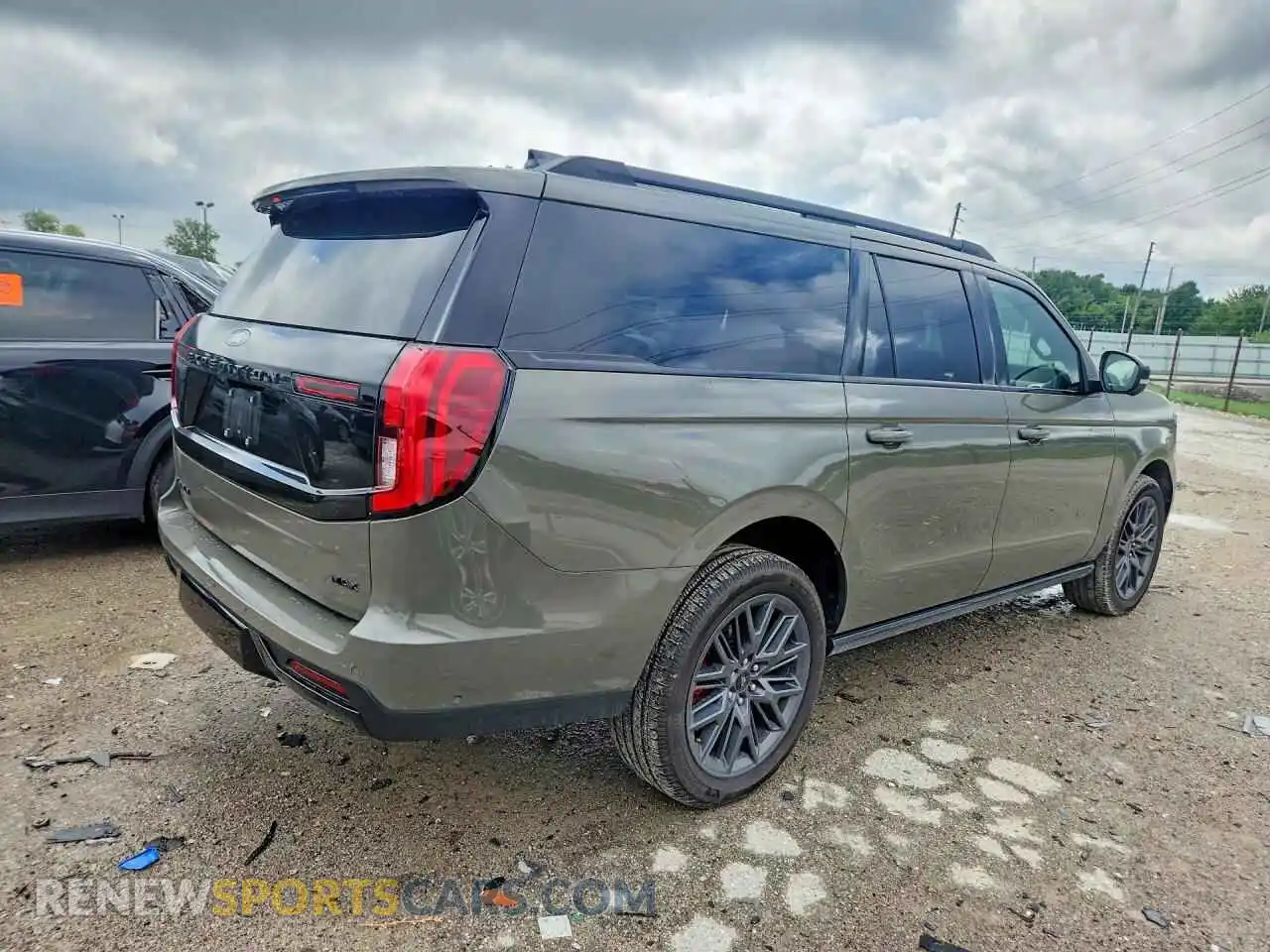 3 Photograph of a damaged car 1FMJK1MG7SEA00722 FORD EXPEDITION 2025