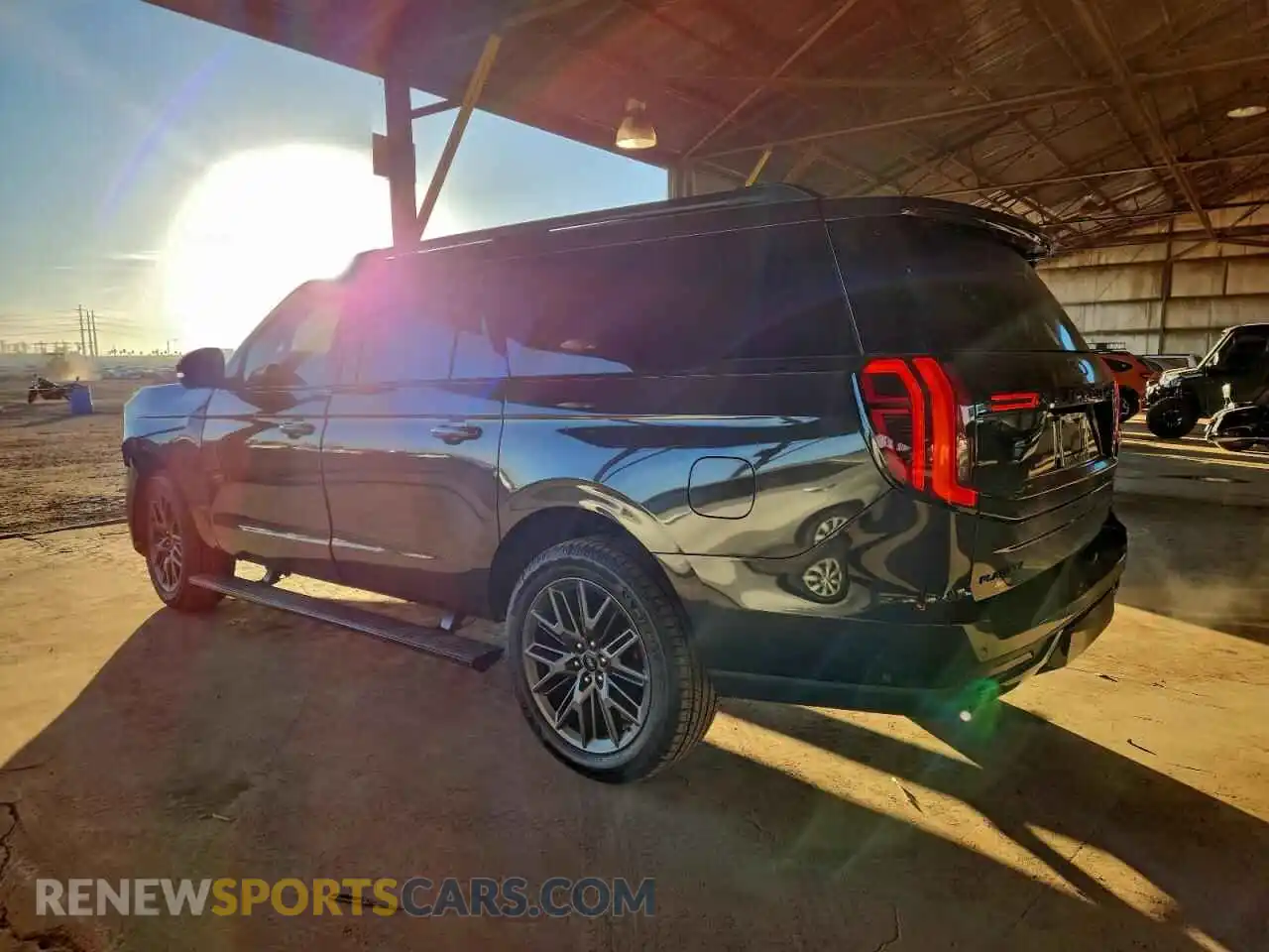 2 Photograph of a damaged car 1FMJK1MGXSEA51776 FORD EXPEDITION 2025