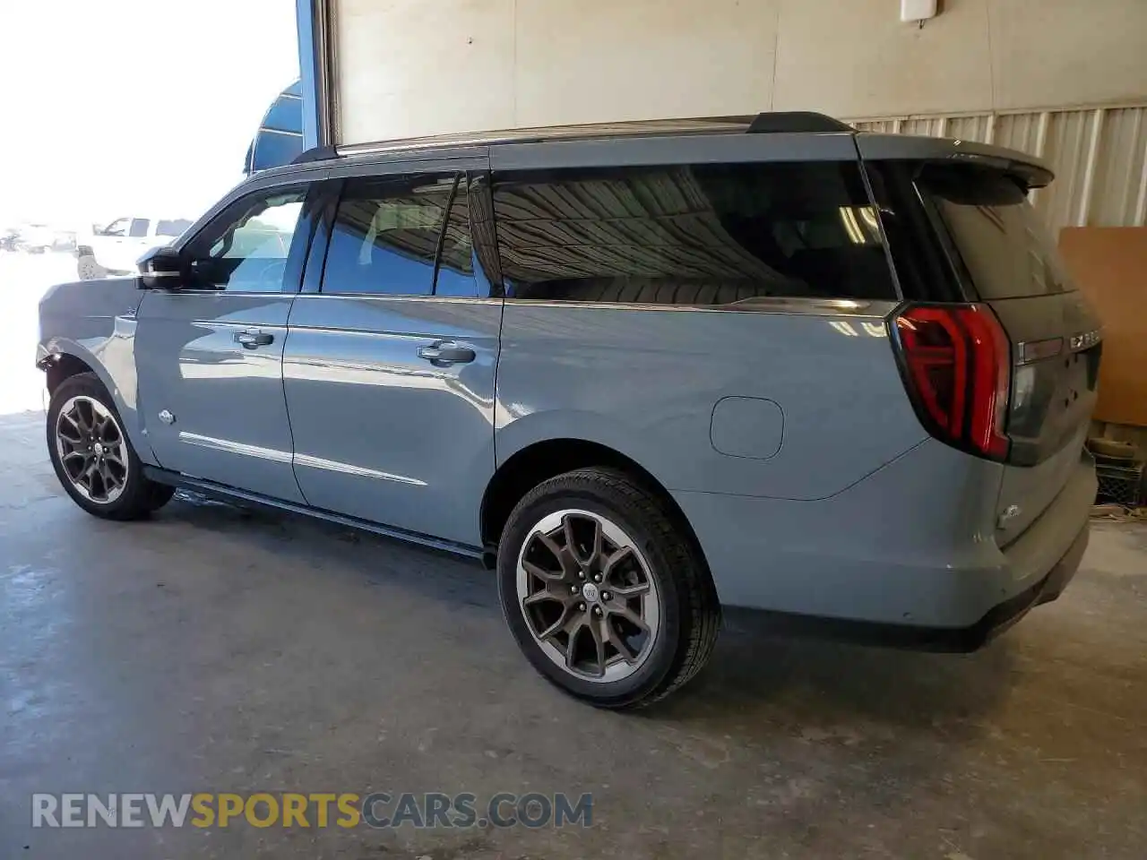 2 Photograph of a damaged car 1FMJK1P82SEA21613 FORD EXPEDITION 2025