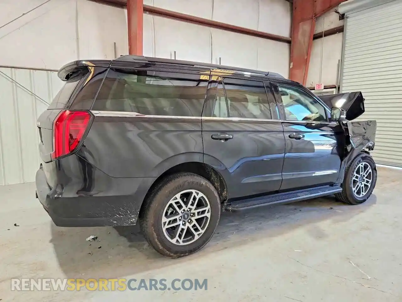 3 Photograph of a damaged car 1FMJU1H80SEA37544 FORD EXPEDITION 2025