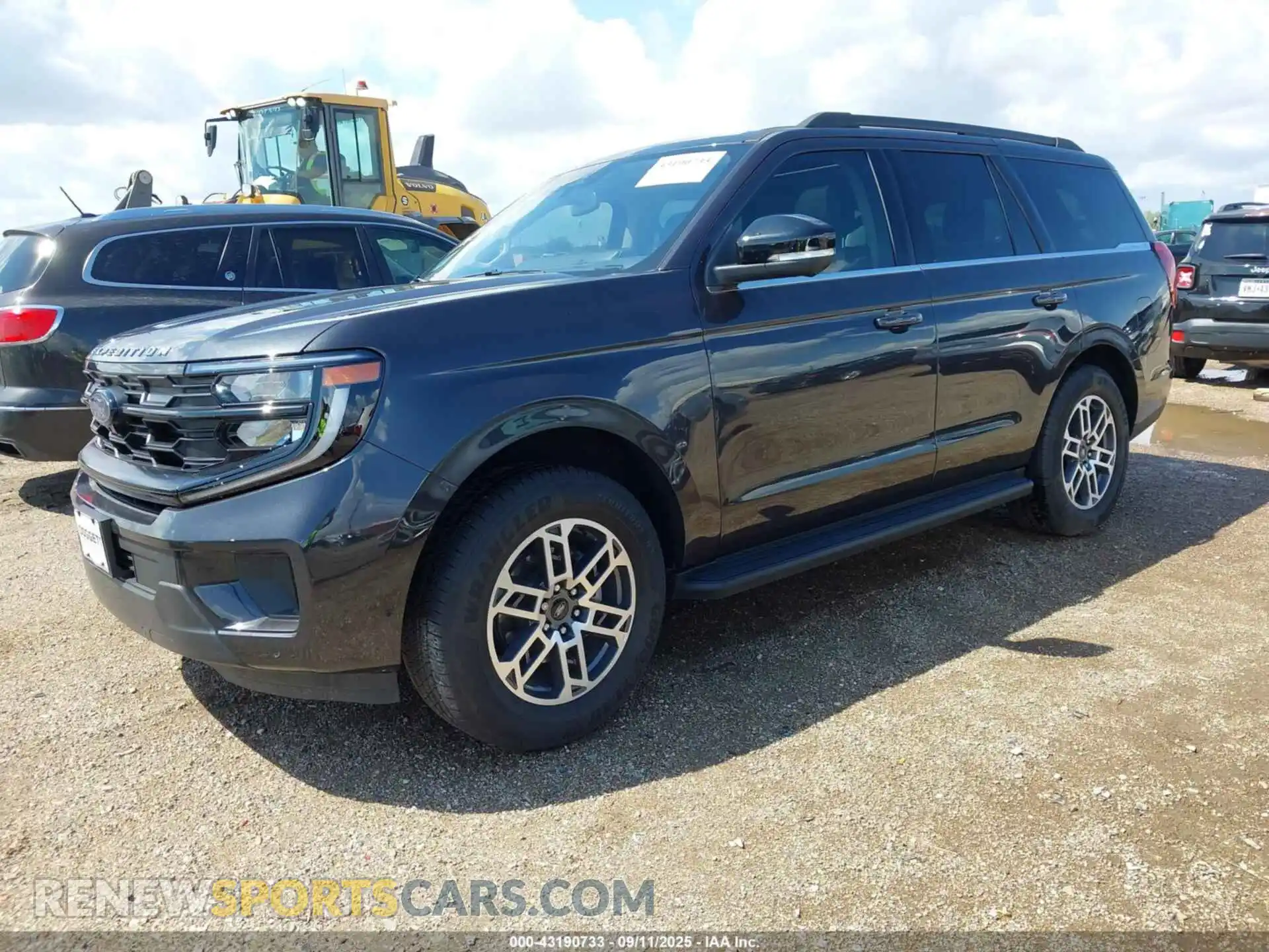 2 Photograph of a damaged car 1FMJU1H86SEA20411 FORD EXPEDITION 2025