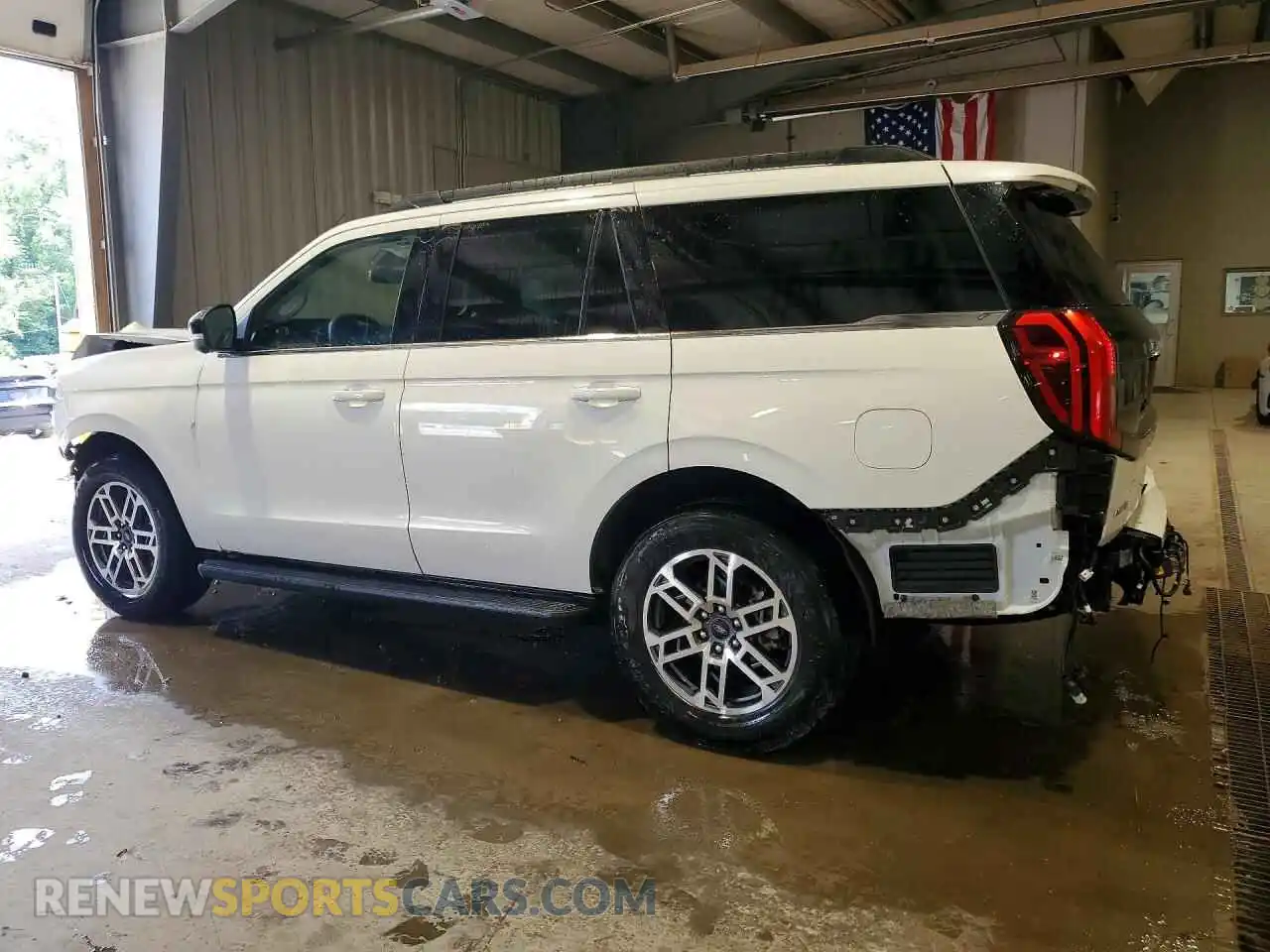 2 Photograph of a damaged car 1FMJU1H88SEA45066 FORD EXPEDITION 2025