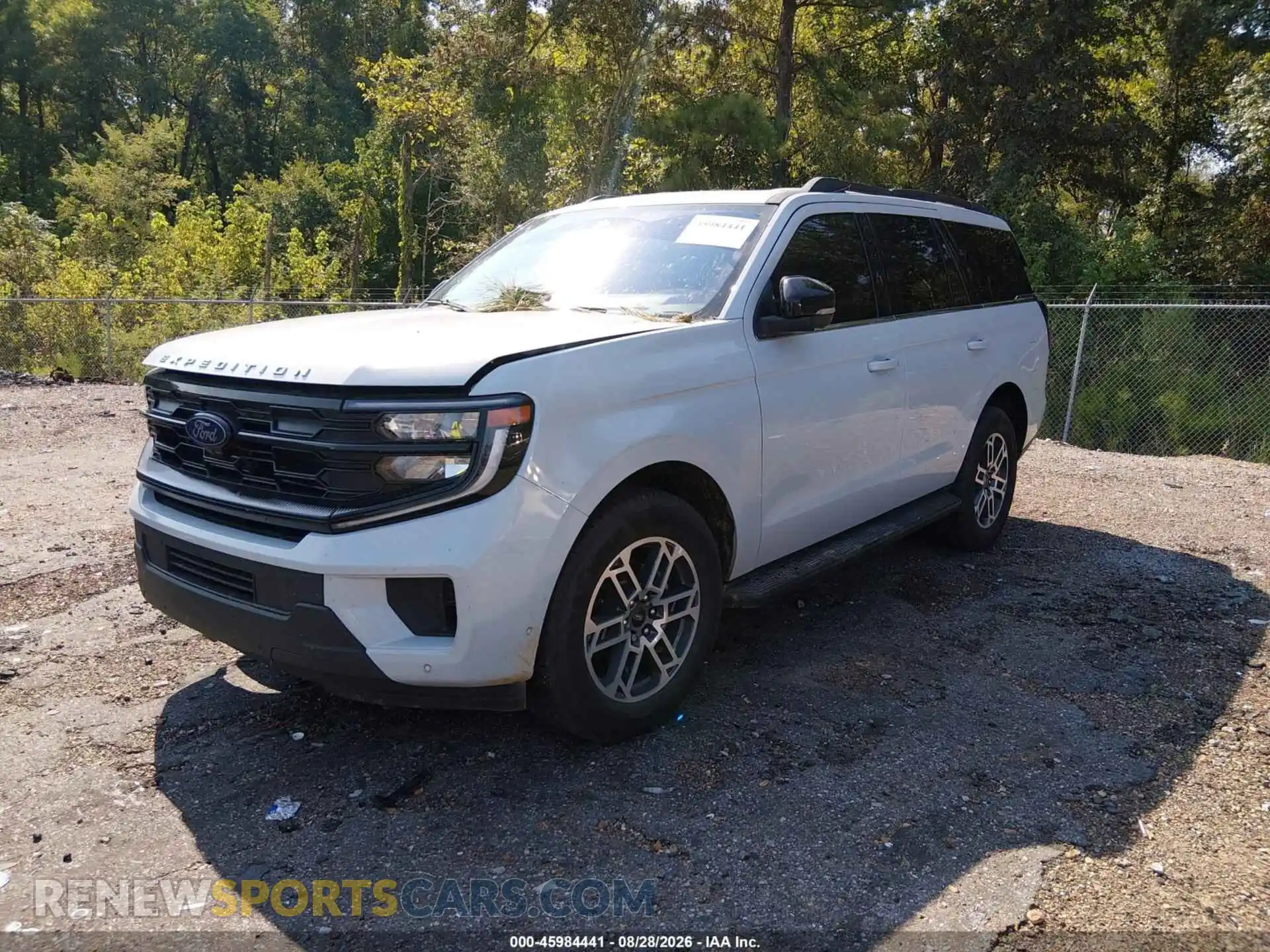 2 Photograph of a damaged car 1FMJU1H8XSEA59194 FORD EXPEDITION 2025