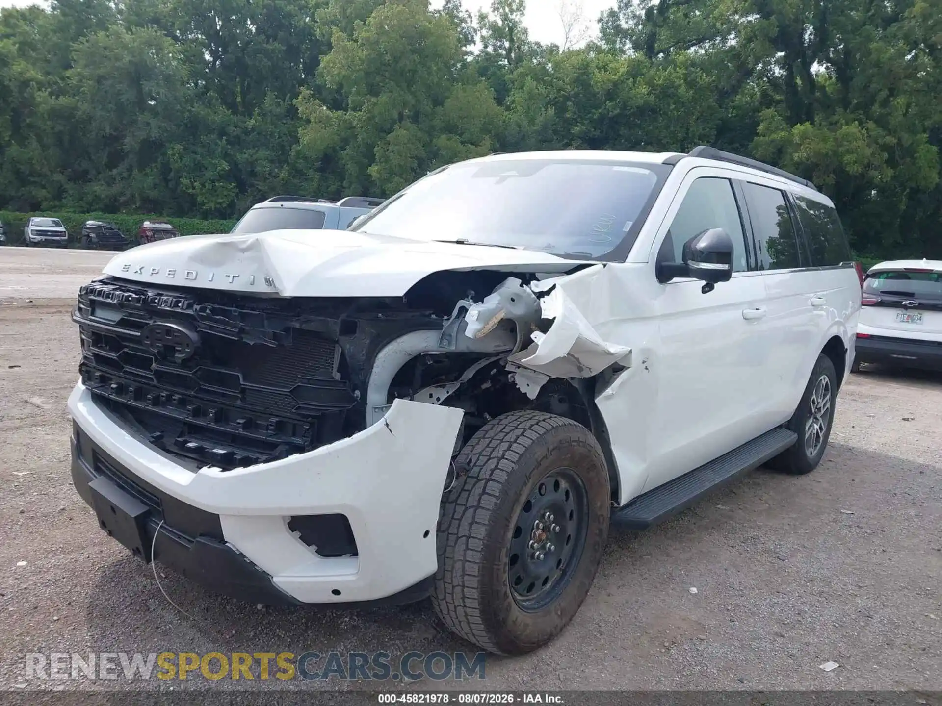 2 Photograph of a damaged car 1FMJU1J84SEA15766 FORD EXPEDITION 2025