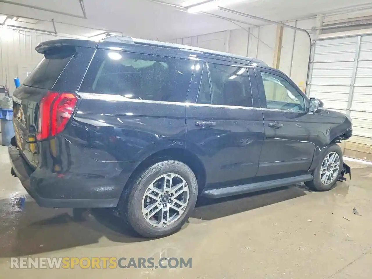 3 Photograph of a damaged car 1FMJU1J84SEA28405 FORD EXPEDITION 2025