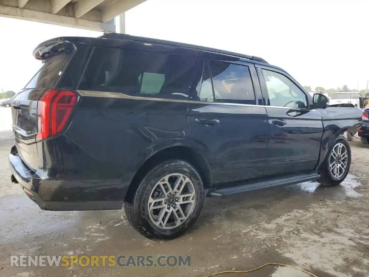 3 Photograph of a damaged car 1FMJU1J85SEA42622 FORD EXPEDITION 2025