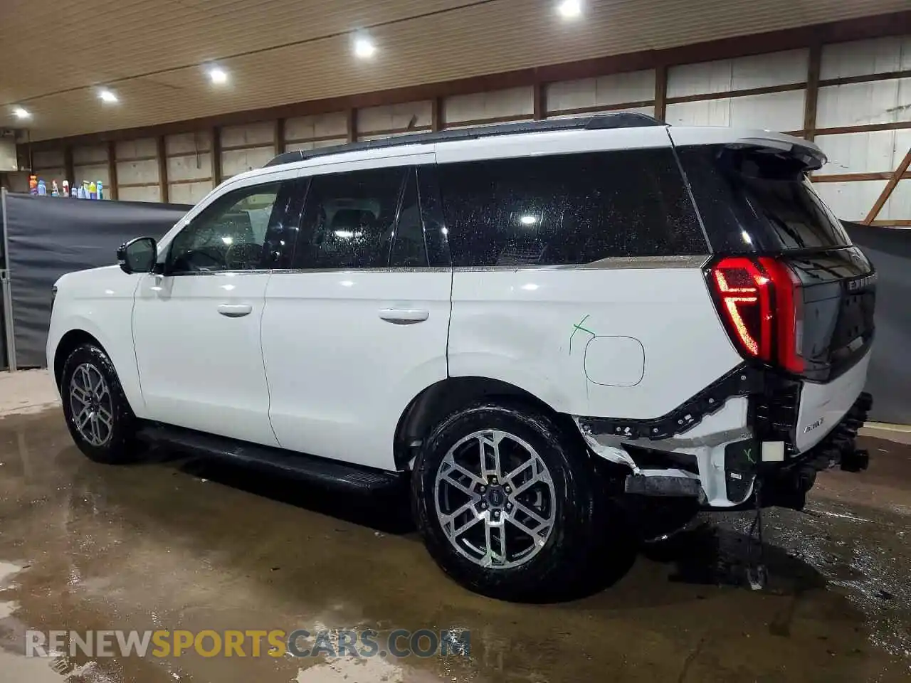 2 Photograph of a damaged car 1FMJU1J85SEA46167 FORD EXPEDITION 2025