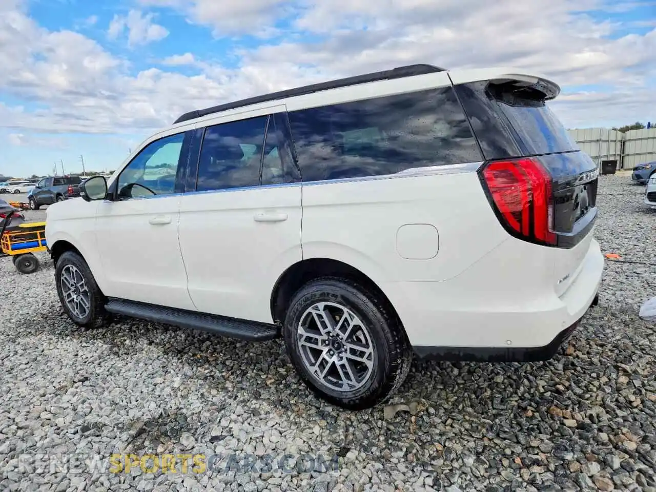 2 Photograph of a damaged car 1FMJU1J89SEA13236 FORD EXPEDITION 2025