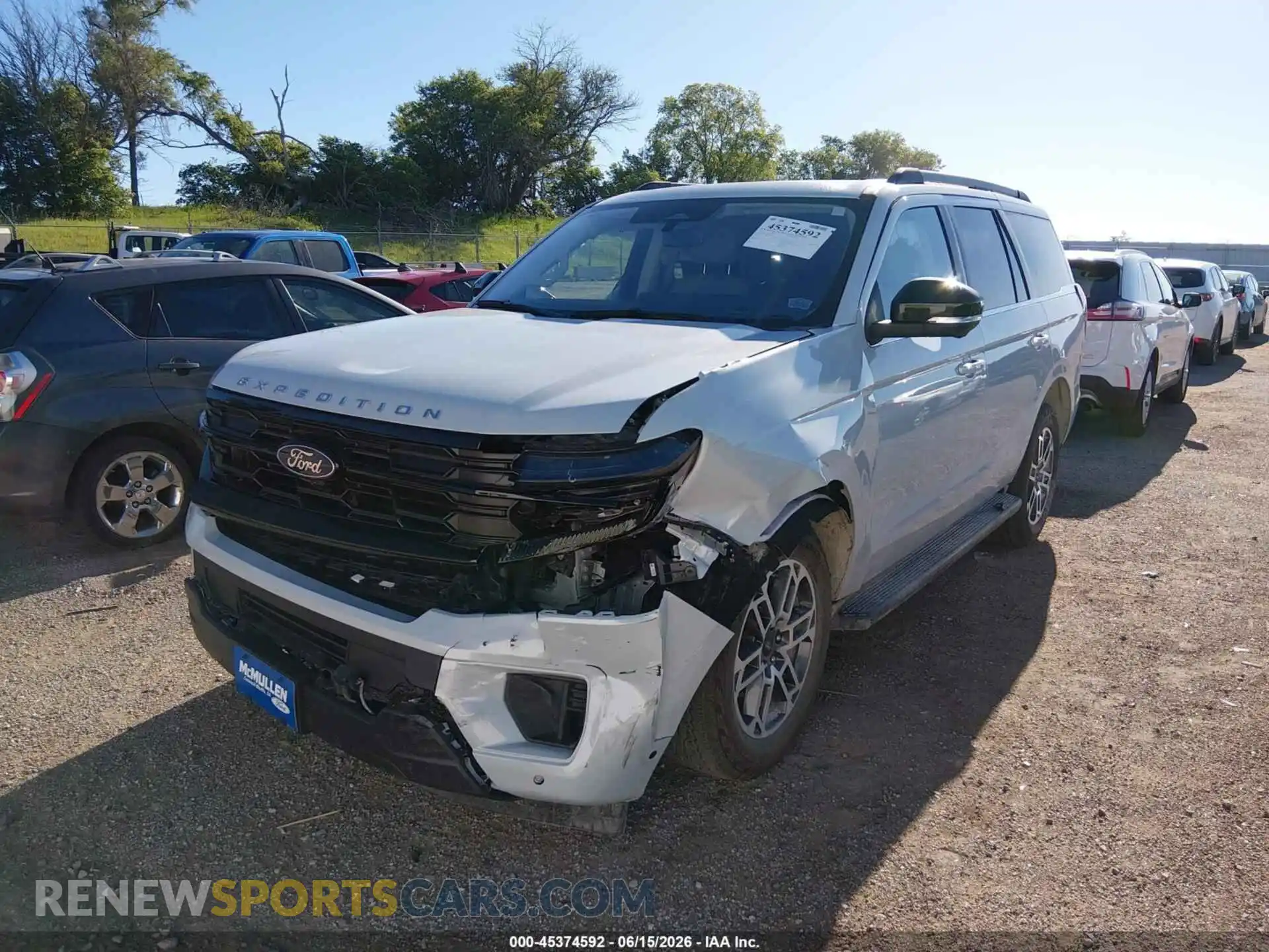 2 Photograph of a damaged car 1FMJU1J89SEA62694 FORD EXPEDITION 2025