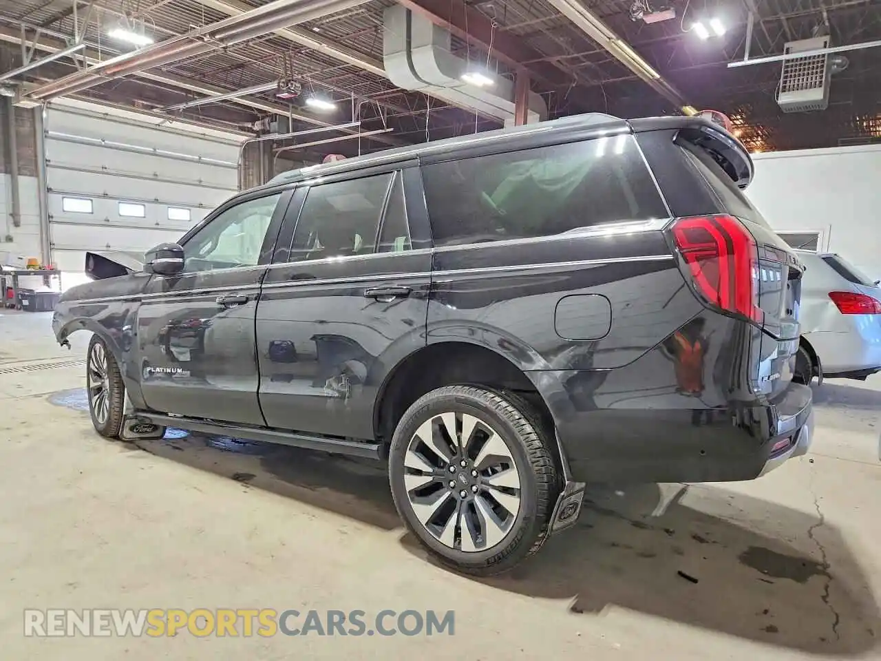 2 Photograph of a damaged car 1FMJU1M81SEA62037 FORD EXPEDITION 2025
