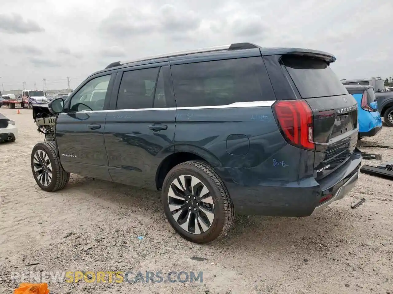 2 Photograph of a damaged car 1FMJU1M82SEA15650 FORD EXPEDITION 2025