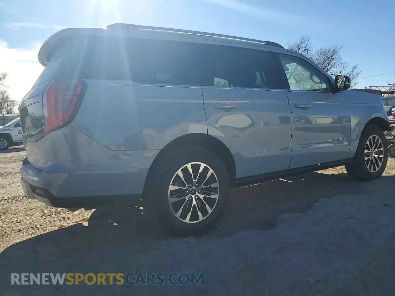 3 Photograph of a damaged car 1FMJU1M82SEA21027 FORD EXPEDITION 2025