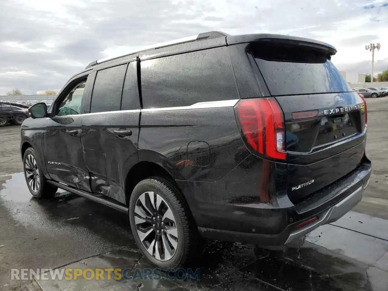 2 Photograph of a damaged car 1FMJU1M83SEA21053 FORD EXPEDITION 2025