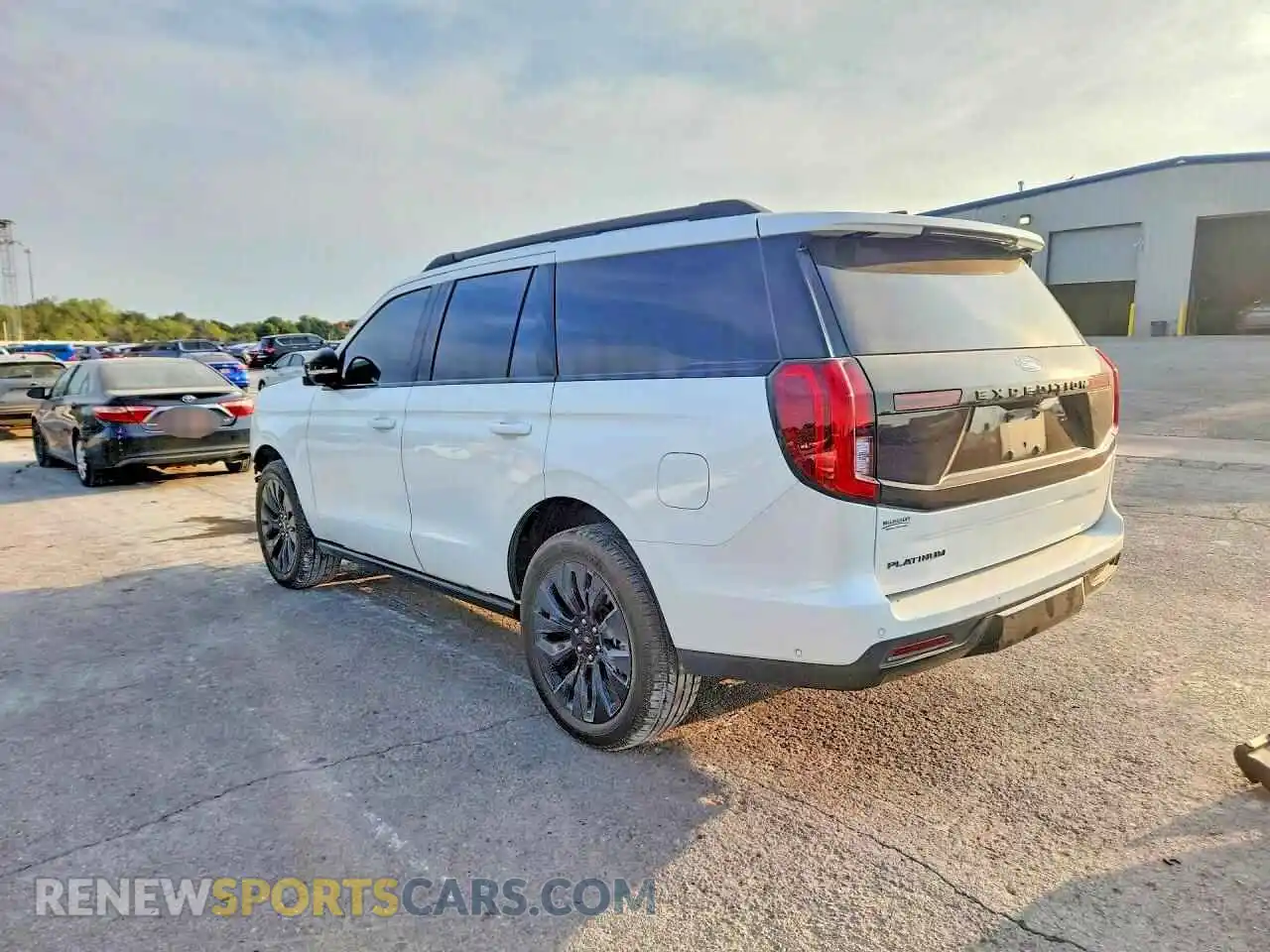 2 Photograph of a damaged car 1FMJU1M83SEA43232 FORD EXPEDITION 2025