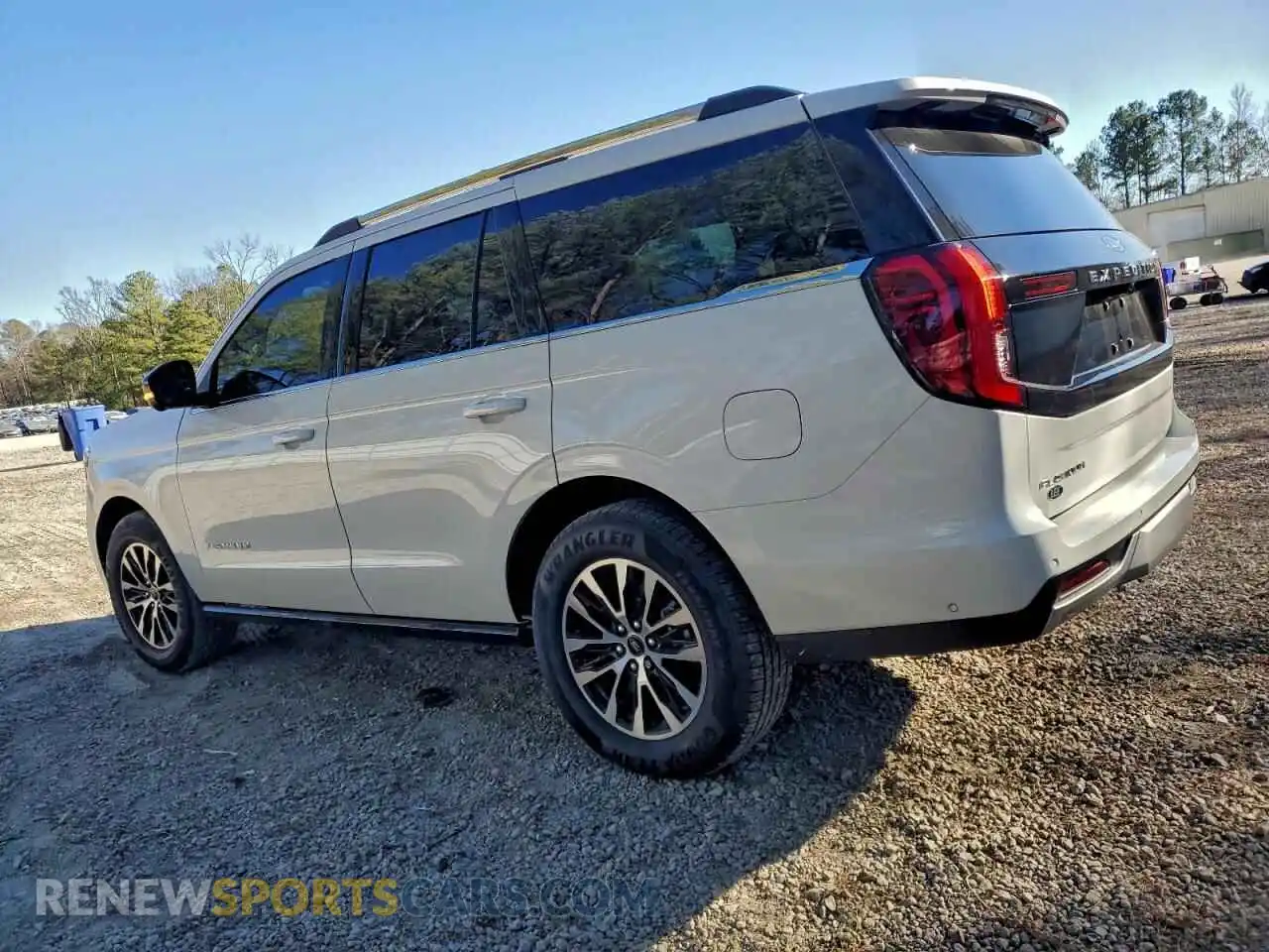 2 Photograph of a damaged car 1FMJU1M83SEA53274 FORD EXPEDITION 2025